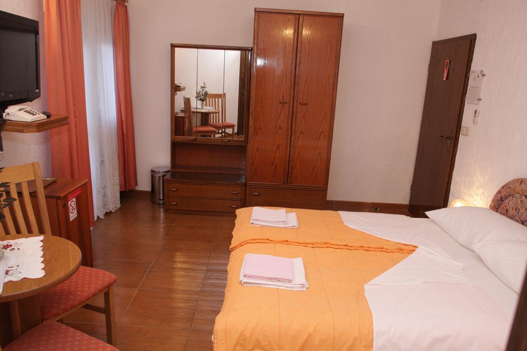 Hotel Makarska Room photo